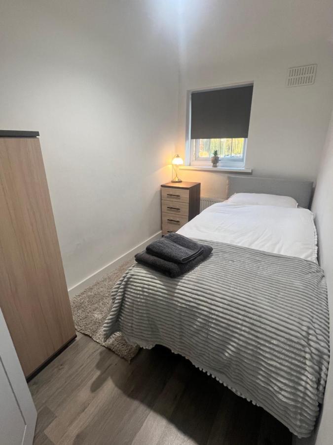 Lovely Single Room 런던 외부 사진